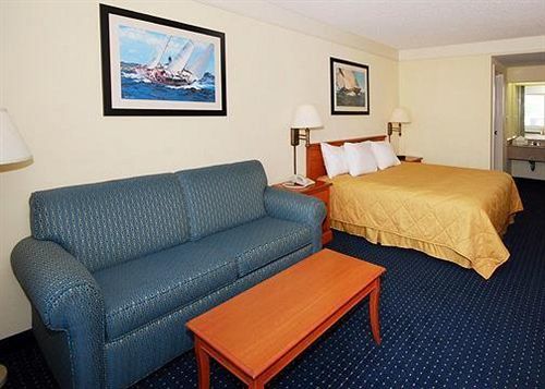 Hatteras Island Hotel 2*